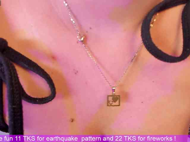 VictoriiaCross webcam