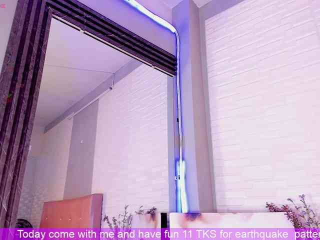 VictoriiaCross webcam