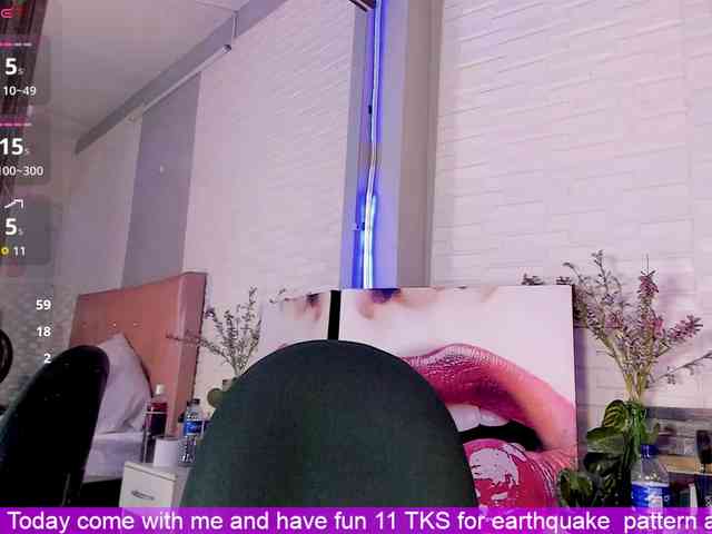 VictoriiaCross webcam