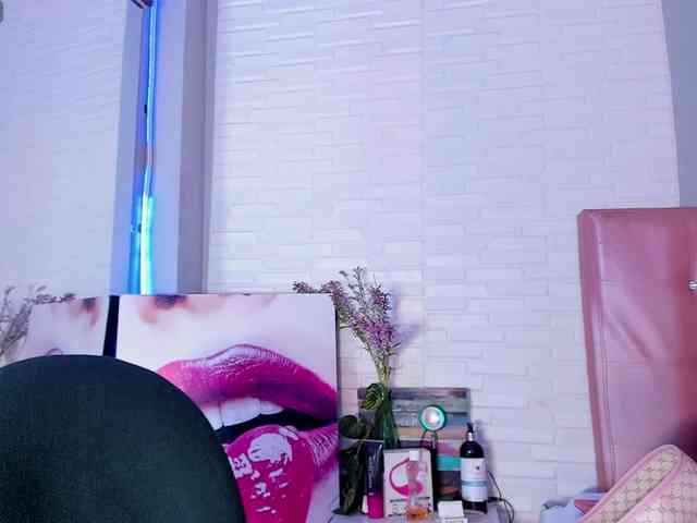 VictoriiaCross webcam