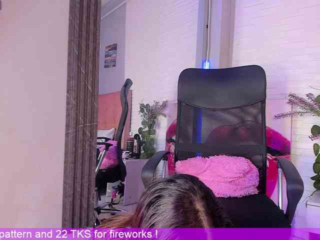 VictoriiaCross webcam