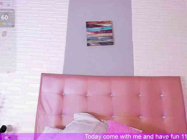 VictoriiaCross webcam