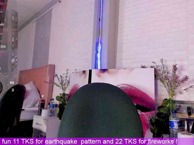 VictoriiaCross webcam