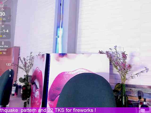 VictoriiaCross webcam