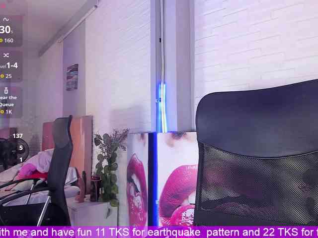 VictoriiaCross webcam