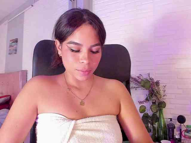 VictoriiaCross webcam