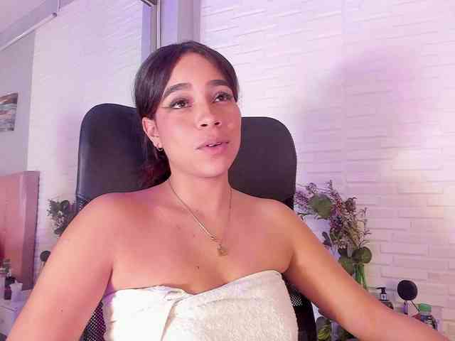 VictoriiaCross webcam