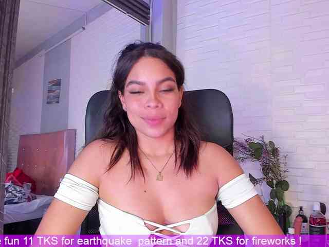 VictoriiaCross webcam