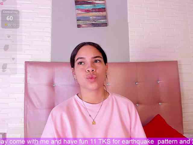 VictoriiaCross webcam