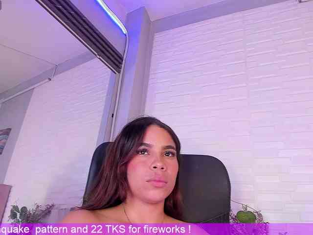 VictoriiaCross webcam