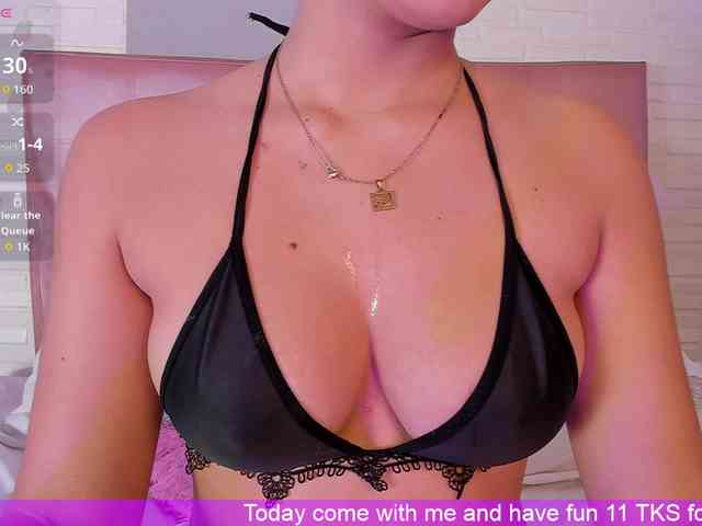 VictoriiaCross webcam