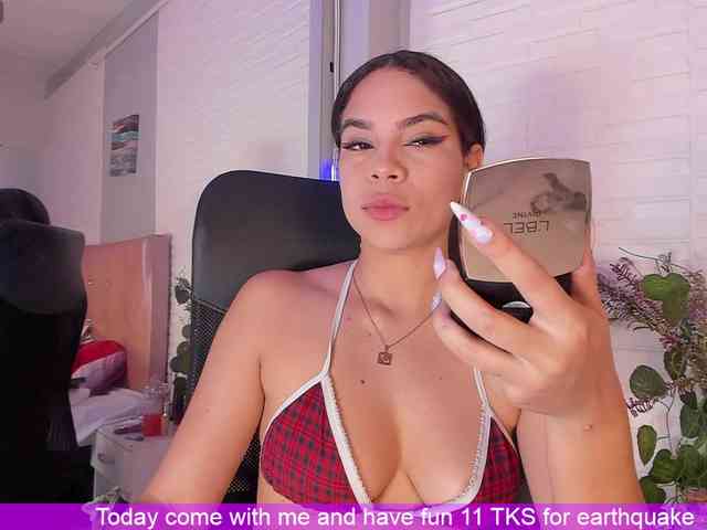 VictoriiaCross webcam