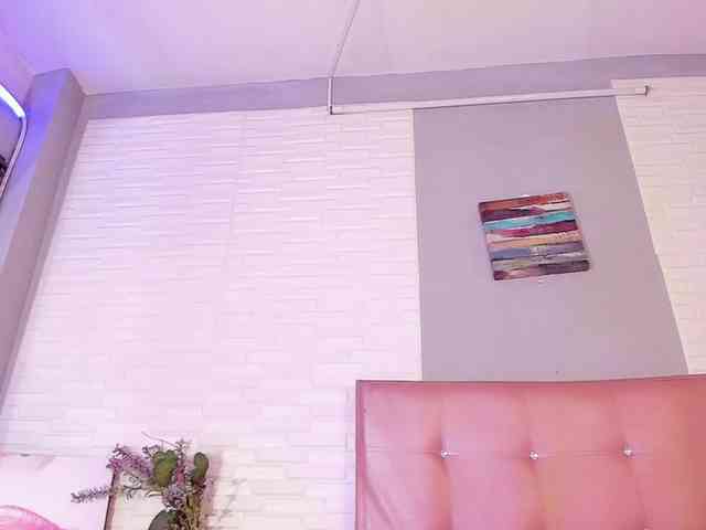 VictoriiaCross webcam