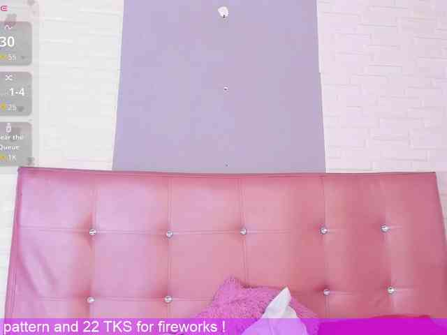 VictoriiaCross webcam