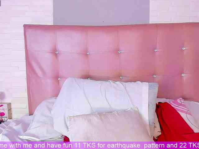 VictoriiaCross webcam