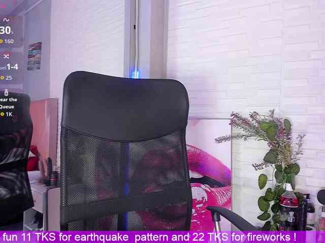 VictoriiaCross webcam