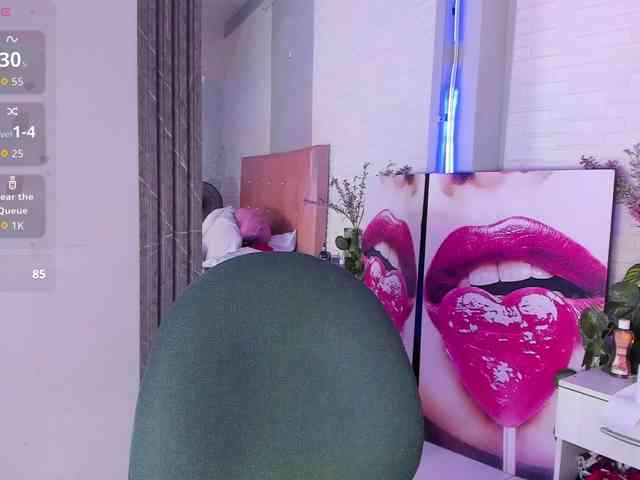 VictoriiaCross webcam