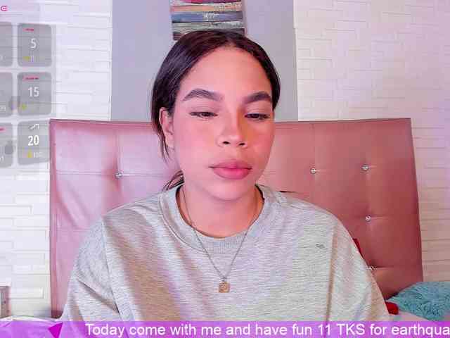 VictoriiaCross webcam