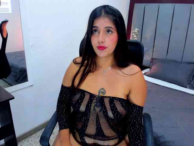 Miia-Colliins-- webcam