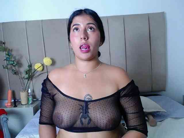 Miia-Colliins-- webcam