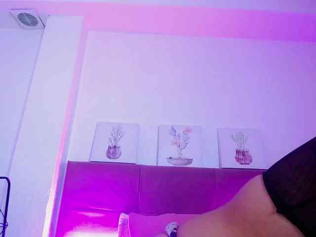 Miia-Colliins-- webcam