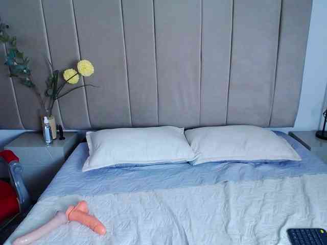 Miia-Colliins-- webcam