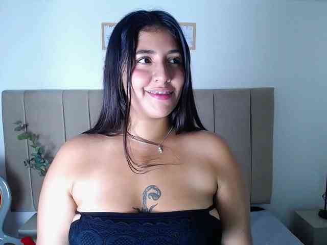 Miia-Colliins-- webcam