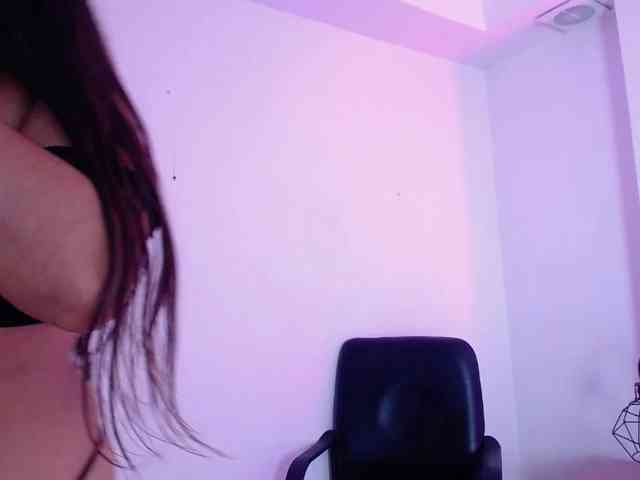 Miia-Colliins-- webcam