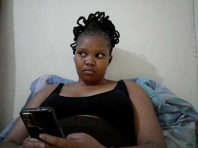 Shepretty's BongaCams show and profile