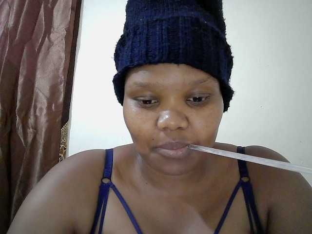 Shepretty's BongaCams show and profile