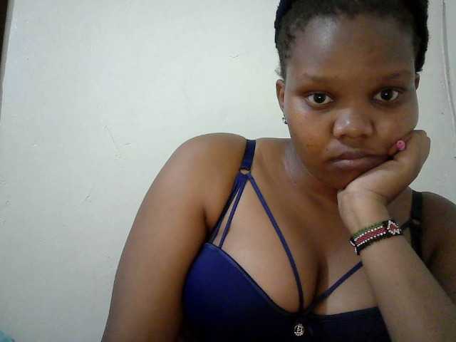 Shepretty's BongaCams show and profile