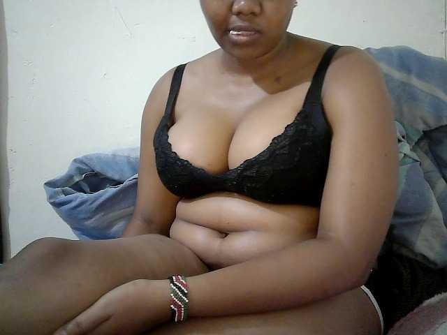 Shepretty's BongaCams show and profile