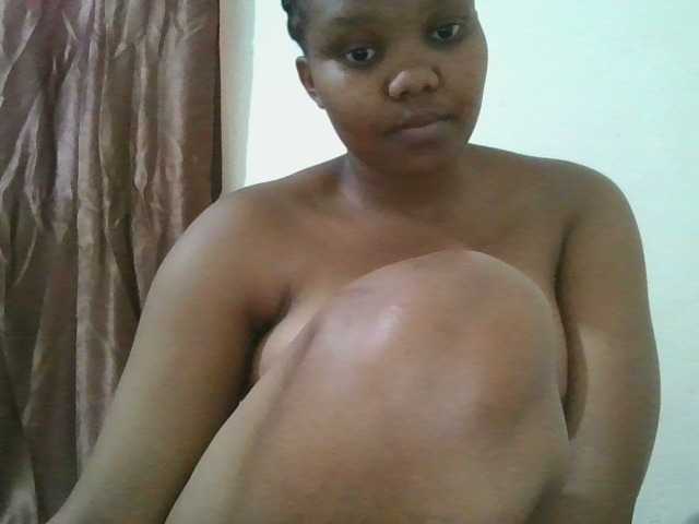 Shepretty webcam bongacams model stream image