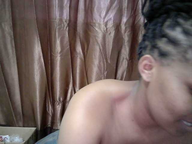 Shepretty webcam bongacams model stream image