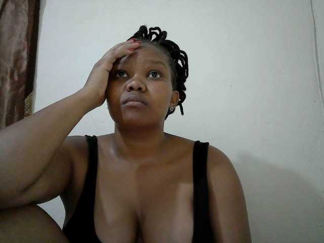 Shepretty's BongaCams show and profile