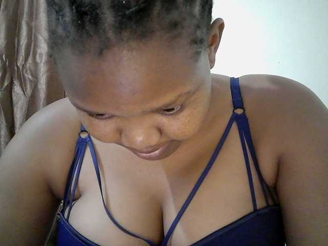 Shepretty's BongaCams show and profile