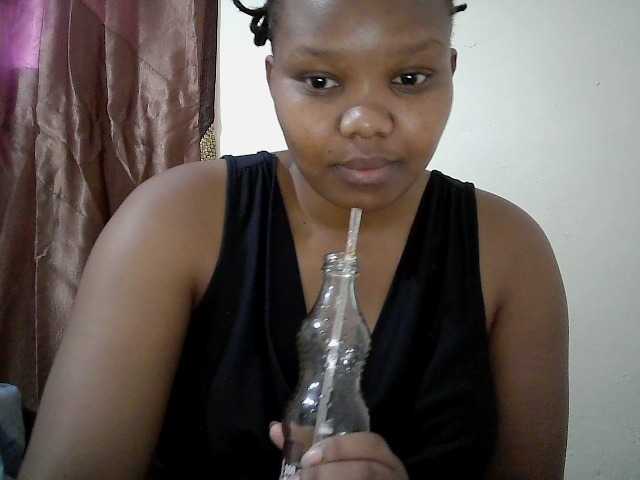 Shepretty's BongaCams show and profile