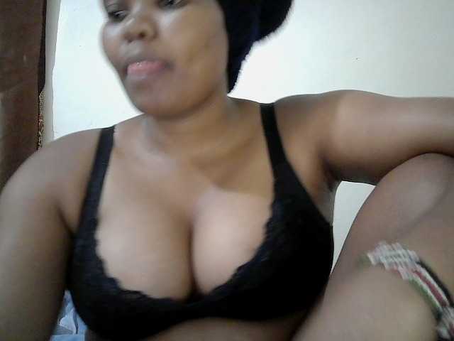 Shepretty's BongaCams show and profile