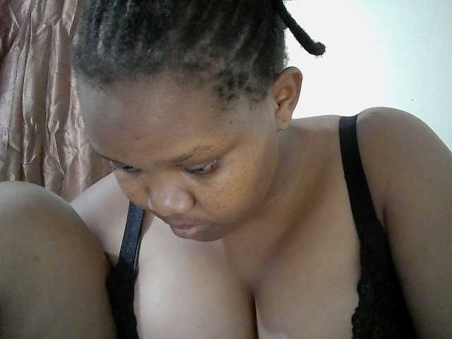 Shepretty's BongaCams show and profile