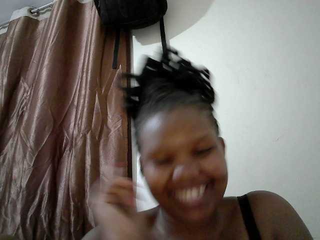 Shepretty's BongaCams show and profile