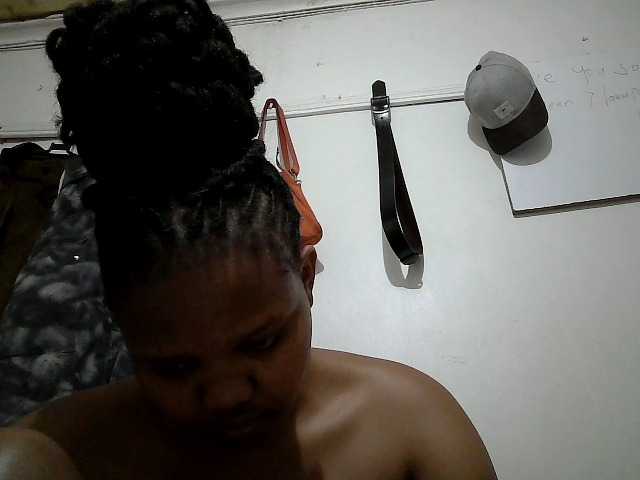 Shepretty webcam bongacams model stream image