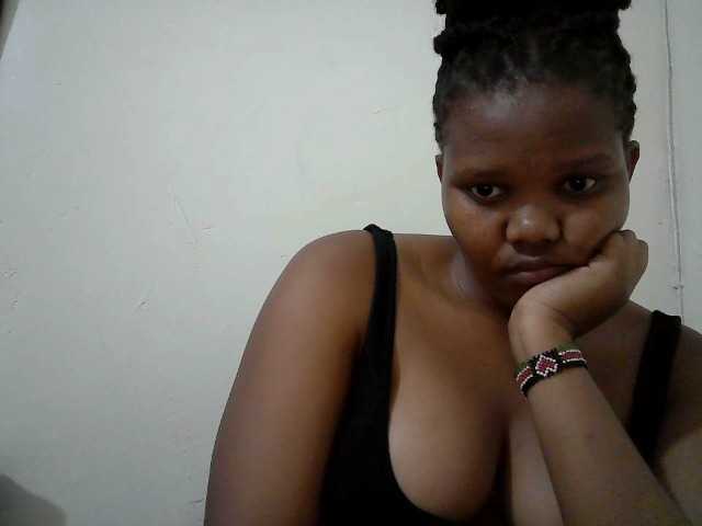 Shepretty webcam bongacams model stream image