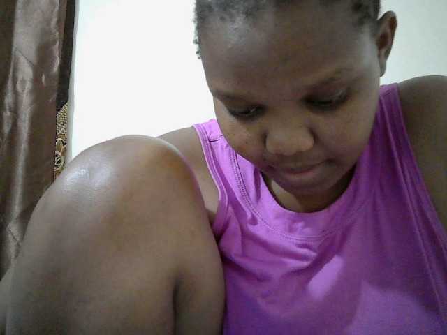 Shepretty's BongaCams show and profile