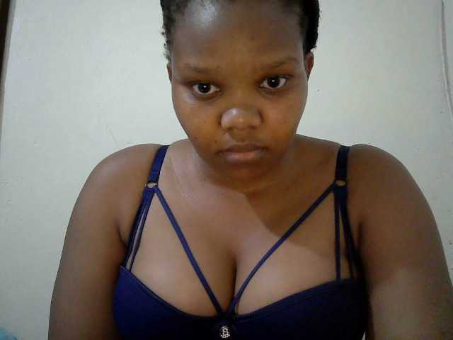 Shepretty's BongaCams show and profile