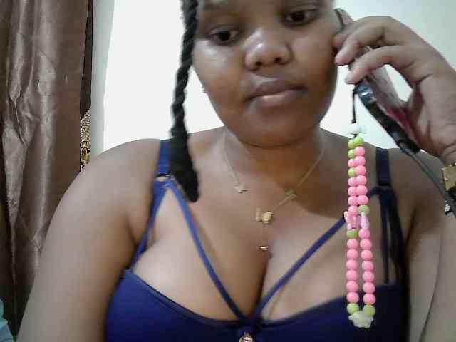 Shepretty Live Webcam on BongaCams