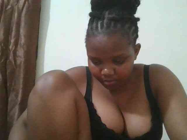 Shepretty webcam