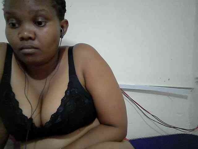 Shepretty webcam