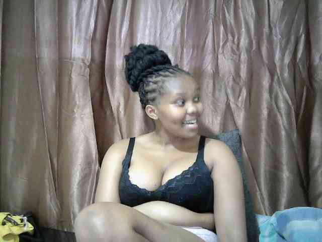 Shepretty webcam