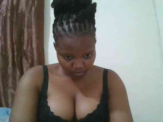 Shepretty webcam