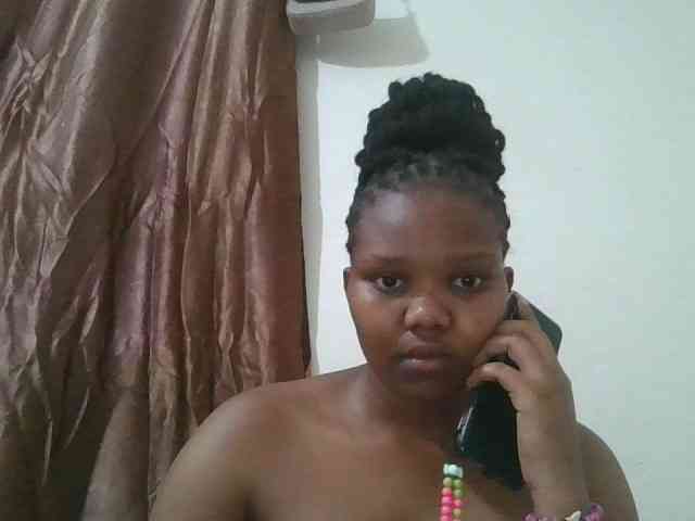 Shepretty webcam
